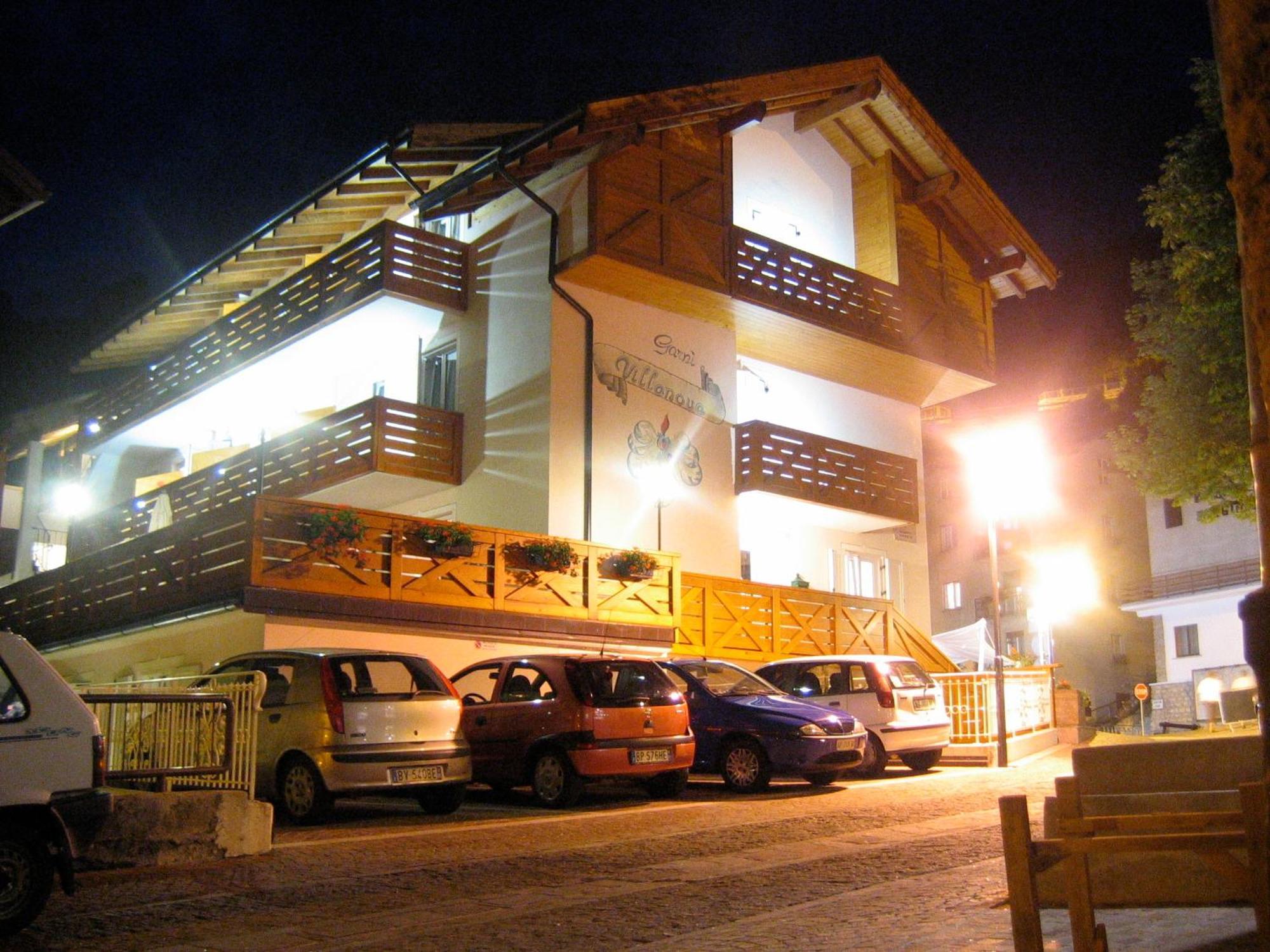Hotel Garni Villanova โมลเวโน ภายนอก รูปภาพ