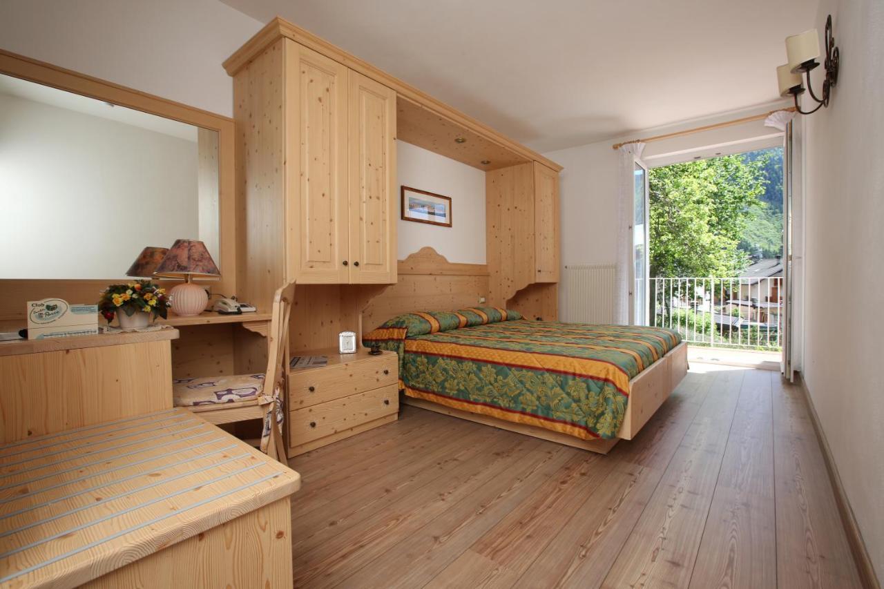 Hotel Garni Villanova โมลเวโน ภายนอก รูปภาพ